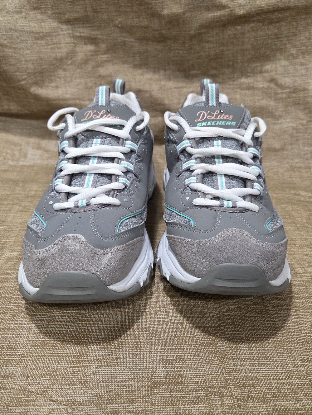 Skechers D'Lites Sparkling Rain sneakers in Gray Womens 9.5 - Picture 5 of 10
